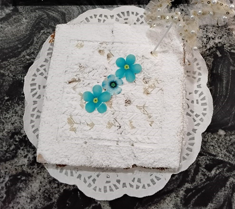 TWO_LAYER_ALFAJOR_CAKE_001 Two or Four Layers Alfajor Cake