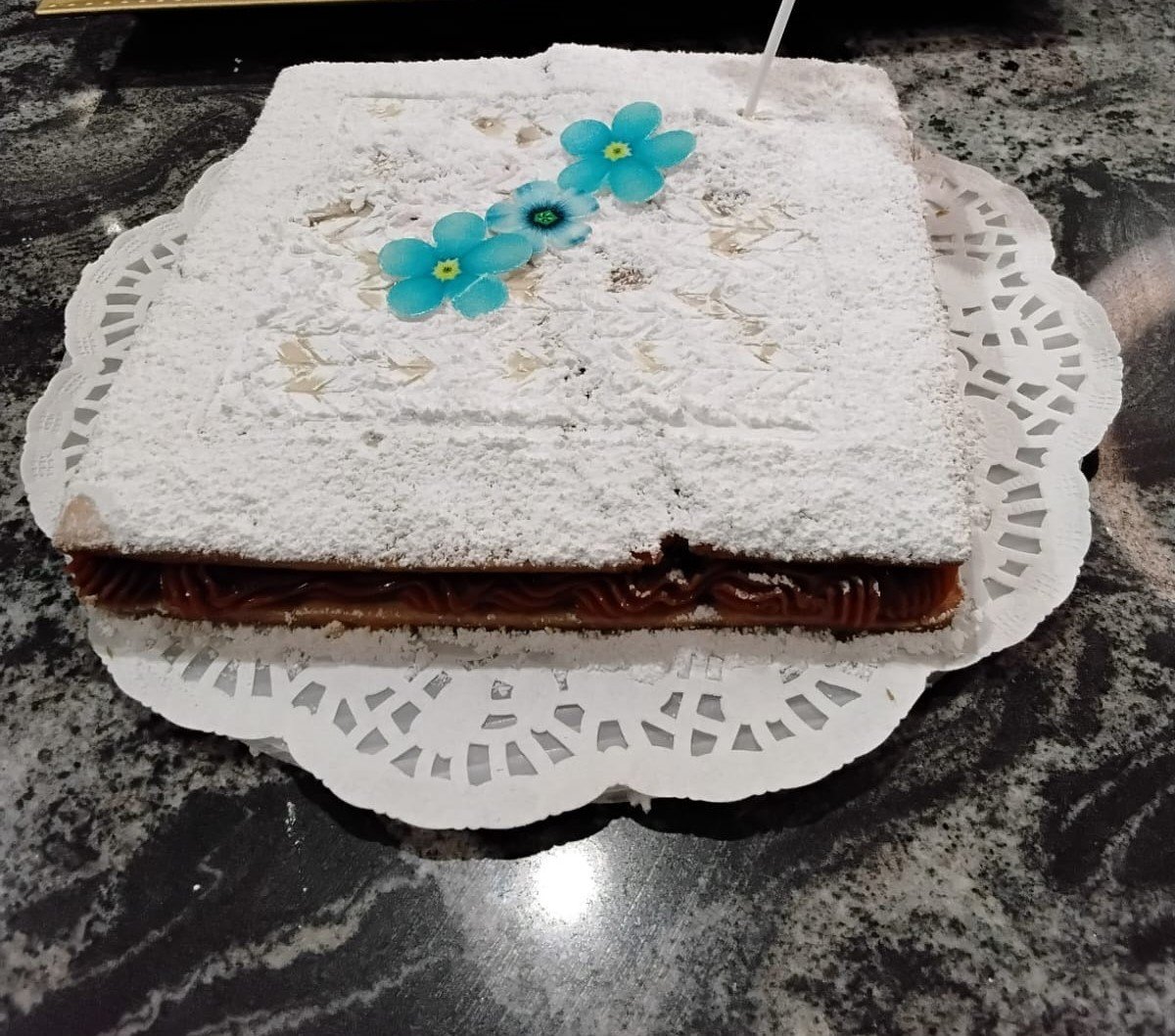 TWO_LAYER_ALFAJOR_CAKE_003 Two or Four Layers Alfajor Cake