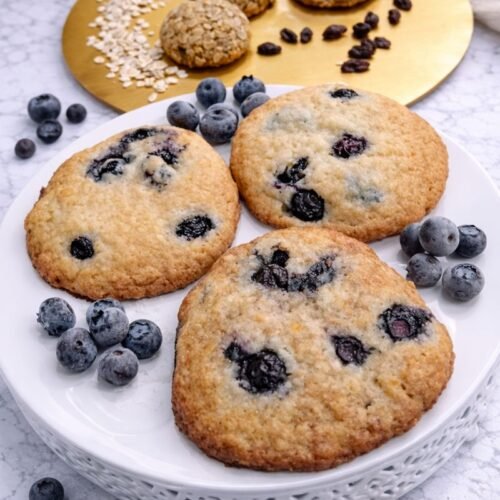 Cookies Oatmeal Raisin OR Blueberry & Coconut (Price per 2 units).